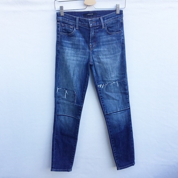 J Brand Denim - J Brand Capri mid rise jasper patched jeans.